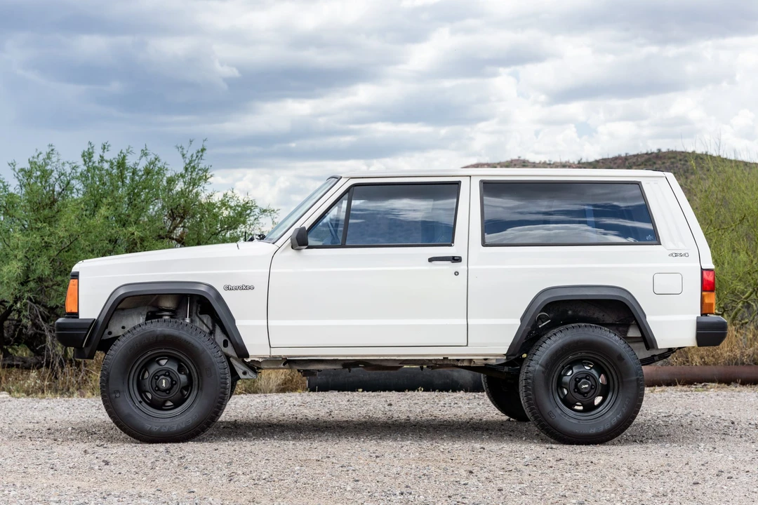 1996 Jeep XJ Cherokee - Image 10 of 31