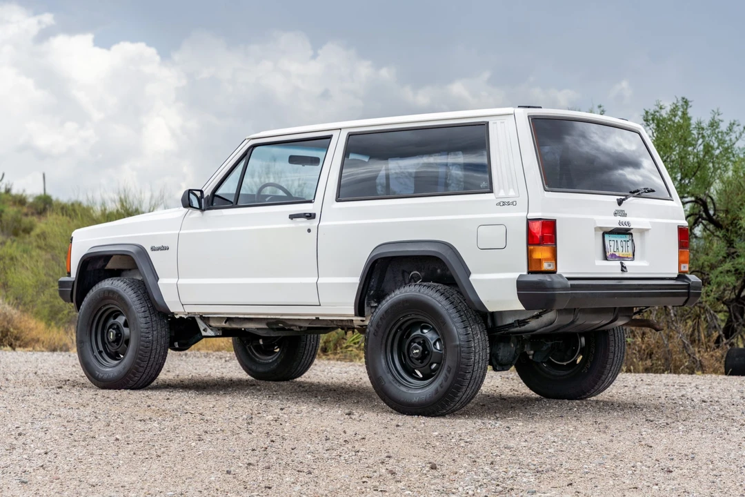 1996 Jeep XJ Cherokee - Image 9 of 31