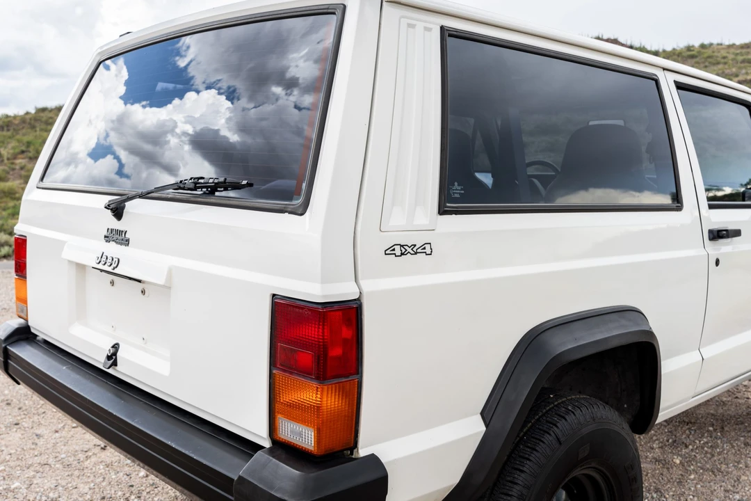 1996 Jeep XJ Cherokee - Image 16 of 31