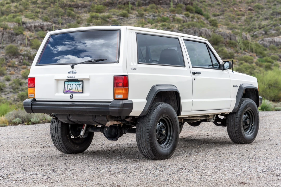 1996 Jeep XJ Cherokee - Image 6 of 31