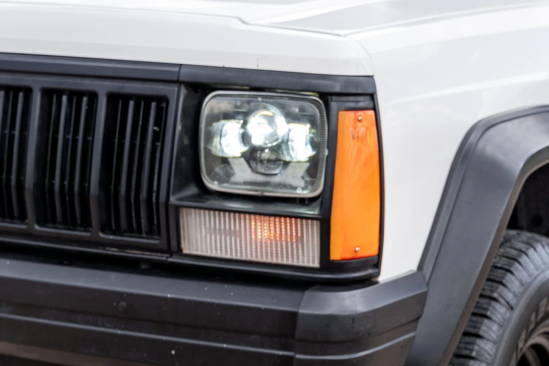 1996 Jeep XJ Cherokee - Image 13 of 31