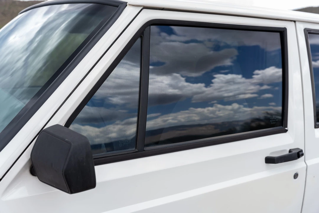 1996 Jeep XJ Cherokee - Image 24 of 31
