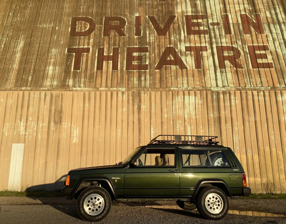 1996 Jeep XJ Cherokee - Image 15 of 31