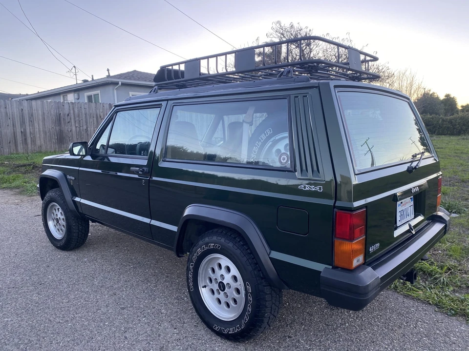 1996 Jeep XJ Cherokee - Image 13 of 31
