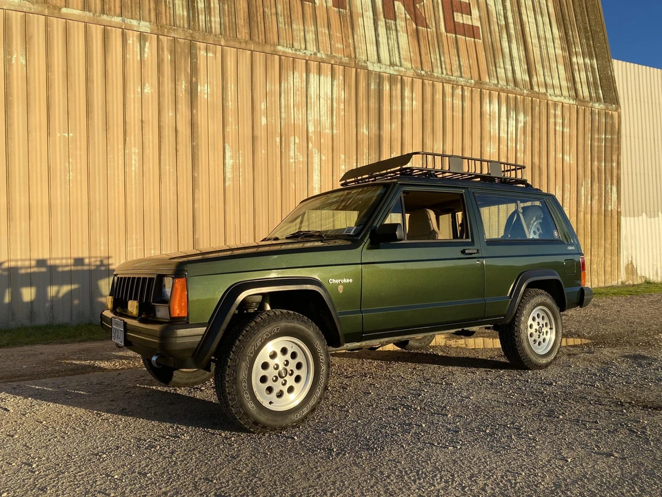 1996 Jeep XJ Cherokee - Image 19 of 31