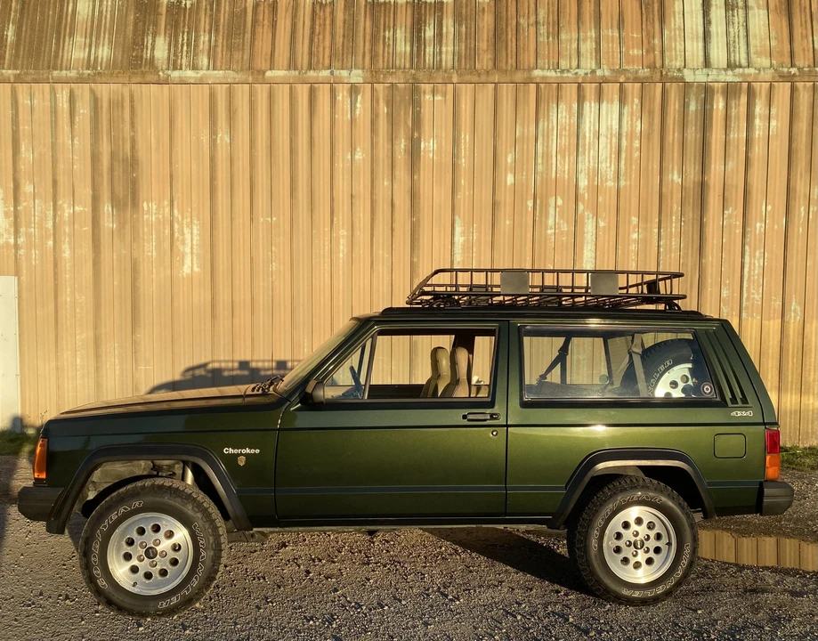 1996 Jeep XJ Cherokee - Image 17 of 31