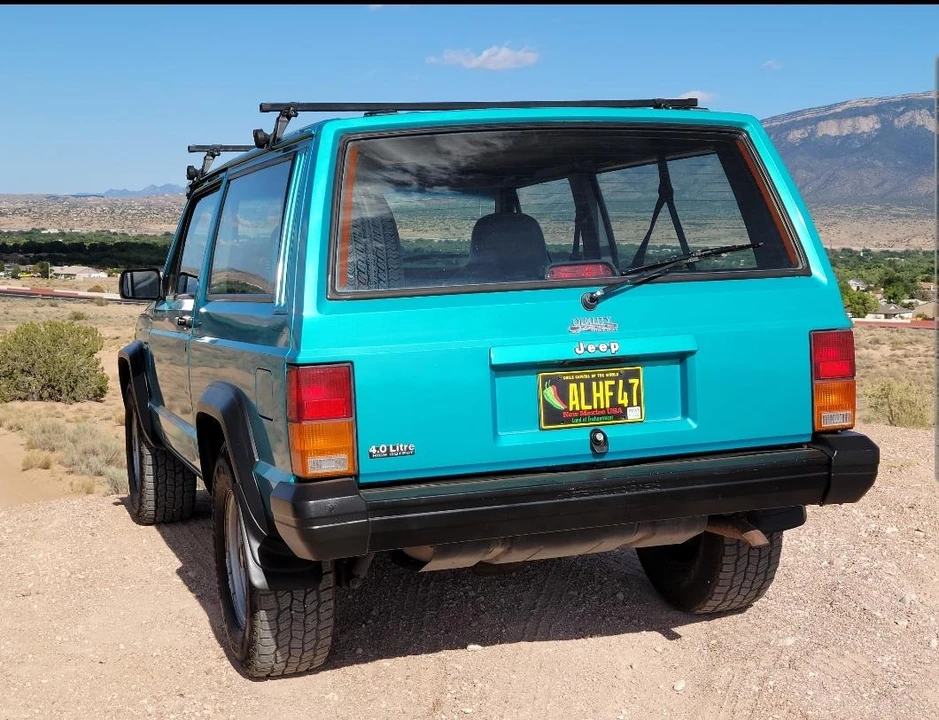 1996 Jeep XJ Cherokee - Image 10 of 31