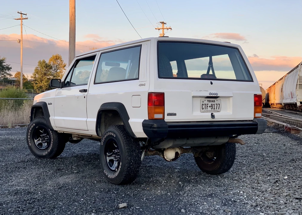 1996 Jeep XJ Cherokee - Image 10 of 31