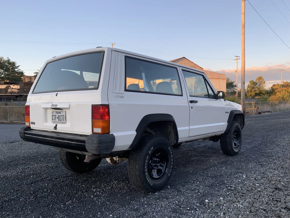 1996 Jeep XJ Cherokee - Image 12 of 31