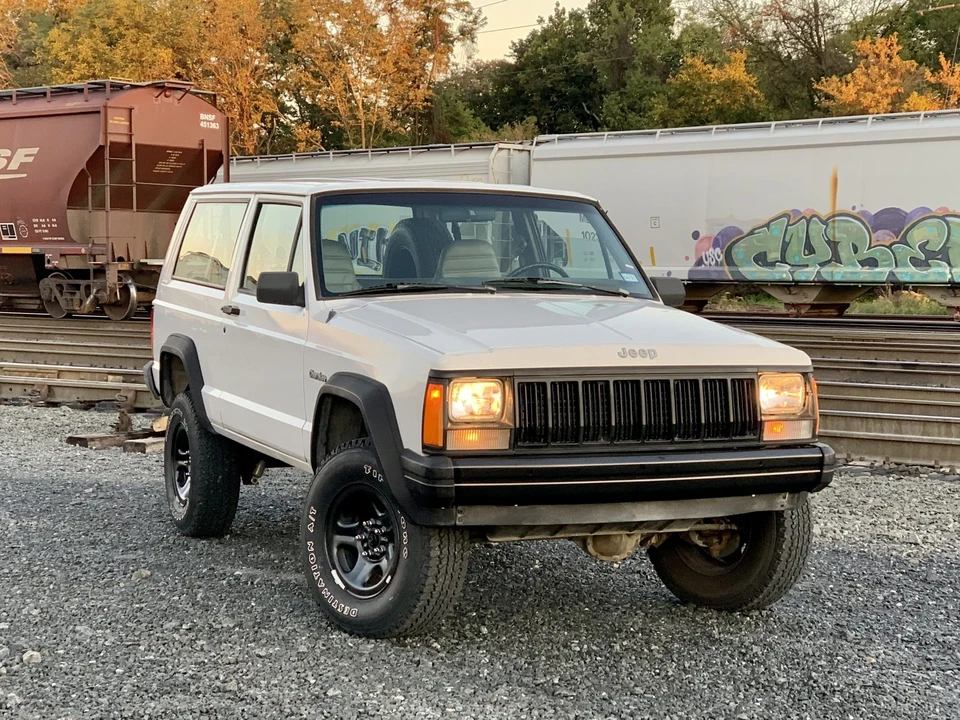 1996 Jeep XJ Cherokee - Image 19 of 31