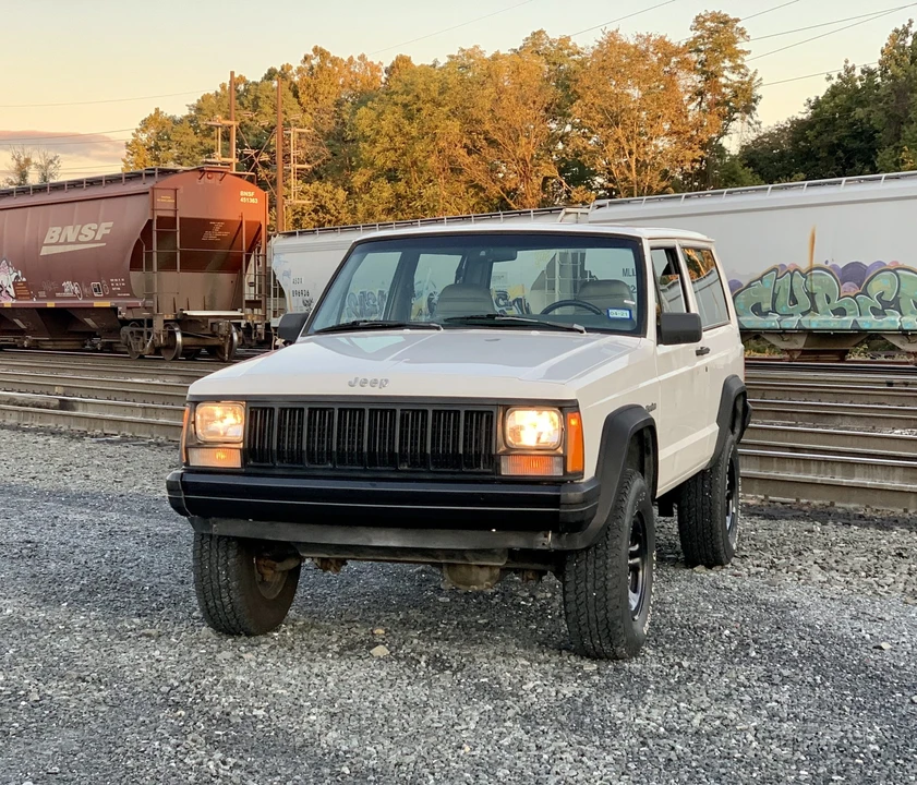 1996 Jeep XJ Cherokee - Image 2 of 31