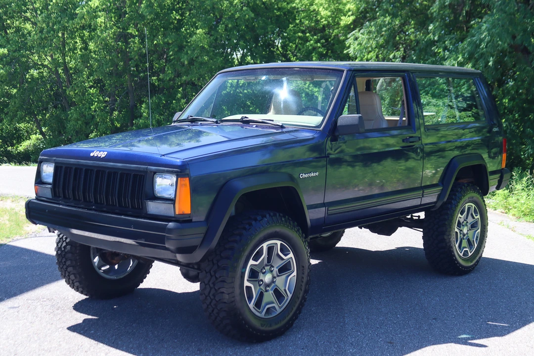 1996 Jeep XJ Cherokee - Image 2 of 31
