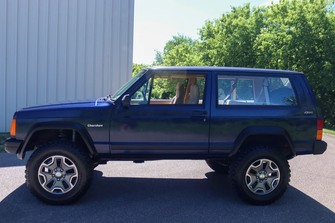 1996 Jeep XJ Cherokee - Image 3 of 31