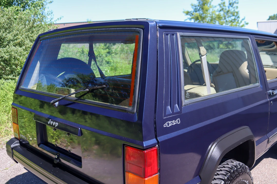 1996 Jeep XJ Cherokee - Image 13 of 31