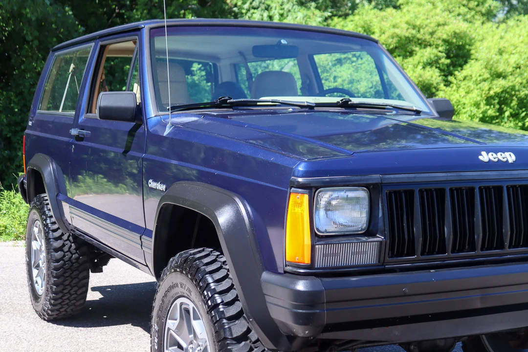1996 Jeep XJ Cherokee - Image 15 of 31