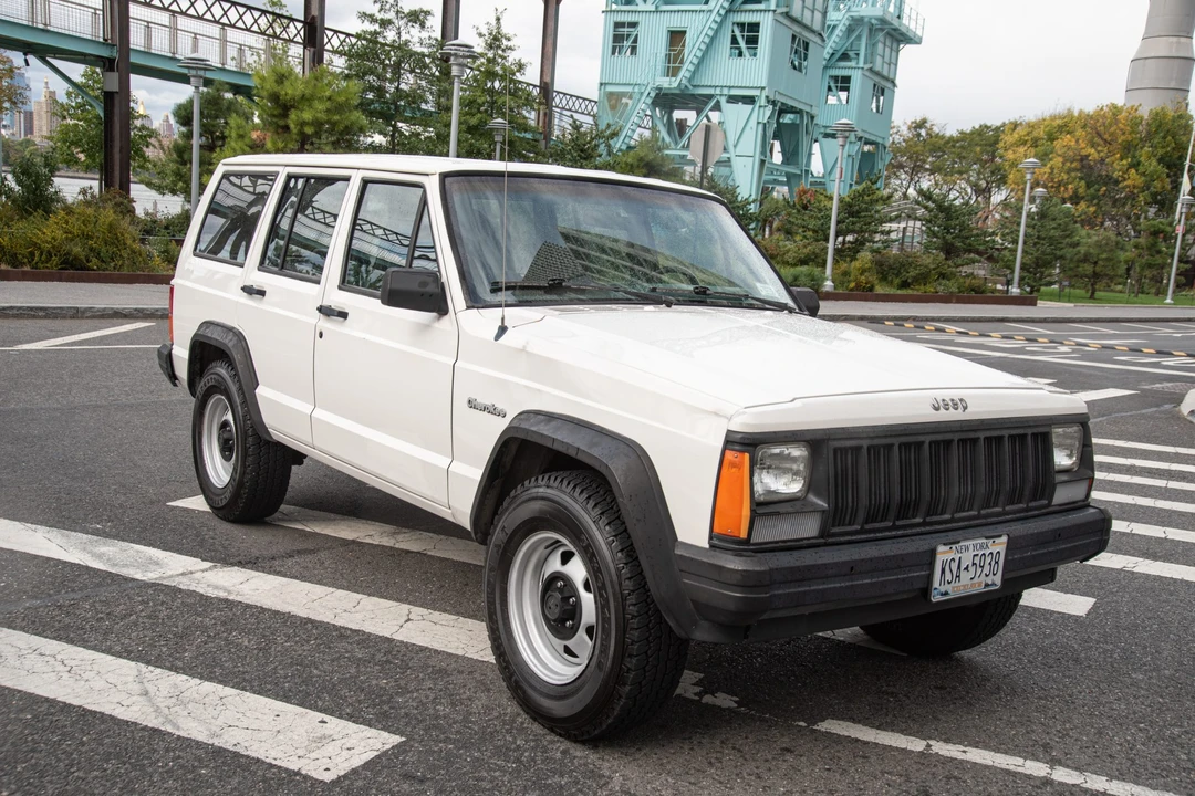 1996 Jeep XJ Cherokee - Image 9 of 31