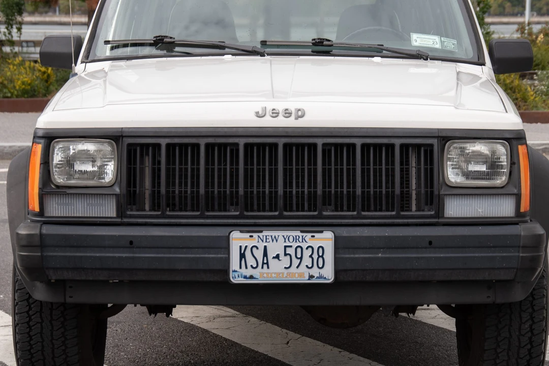 1996 Jeep XJ Cherokee - Image 21 of 31