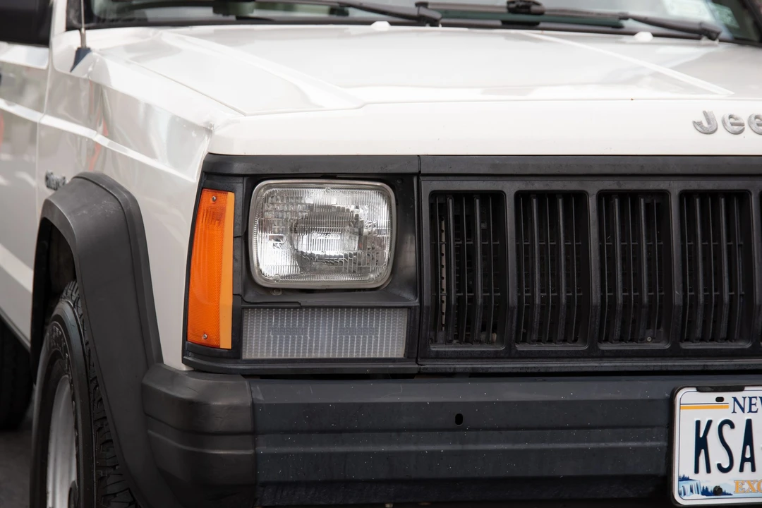 1996 Jeep XJ Cherokee - Image 27 of 31