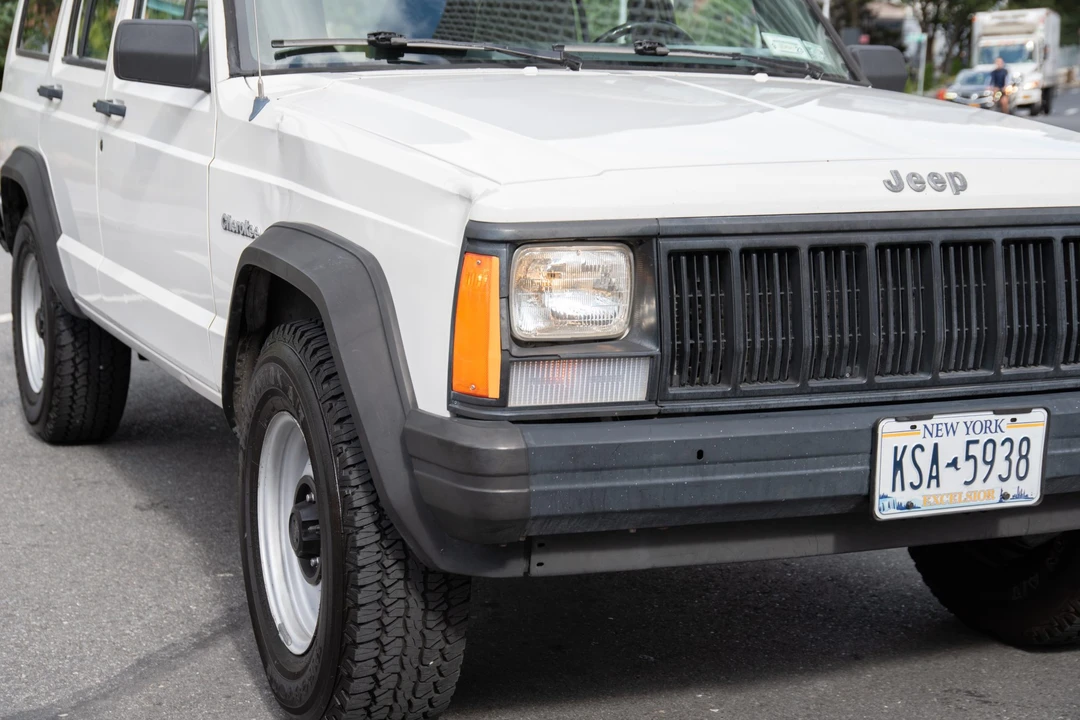 1996 Jeep XJ Cherokee - Image 23 of 31