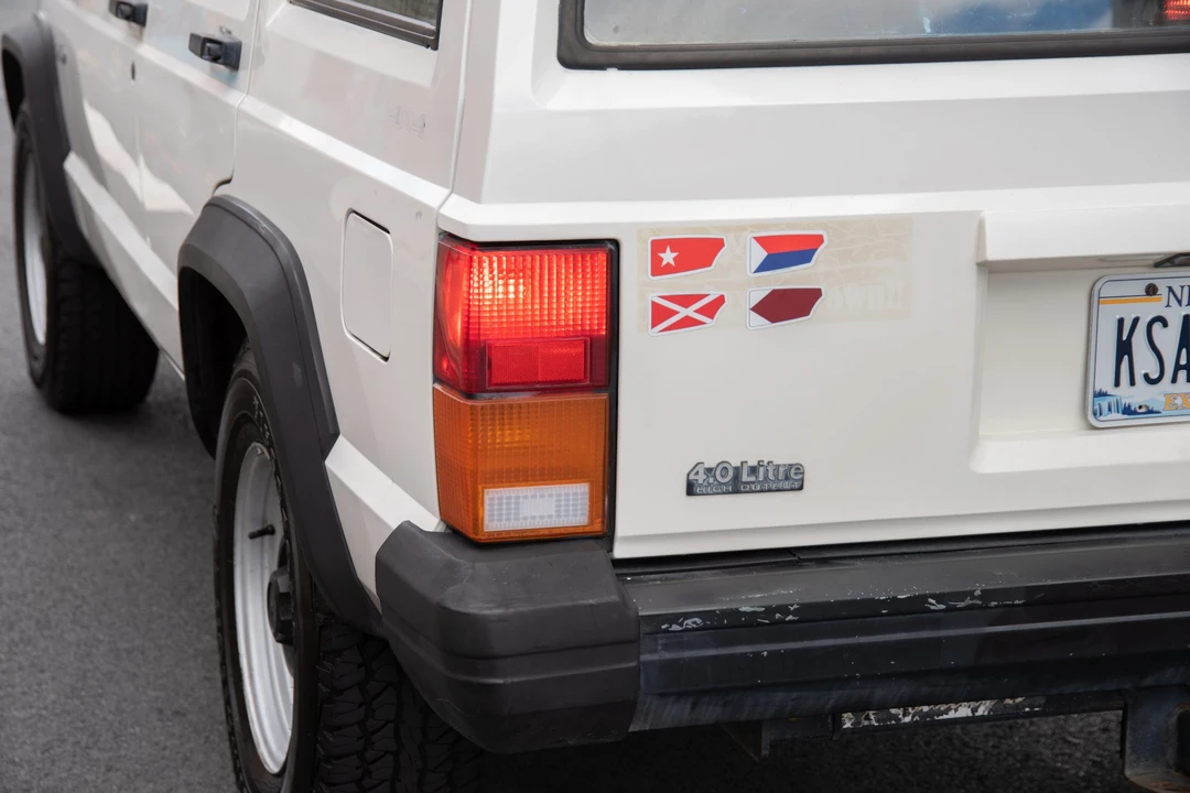 1996 Jeep XJ Cherokee - Image 30 of 31