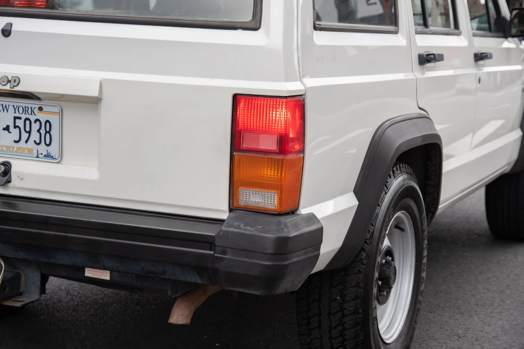 1996 Jeep XJ Cherokee - Image 31 of 31