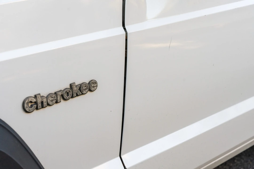 1996 Jeep XJ Cherokee - Image 19 of 31