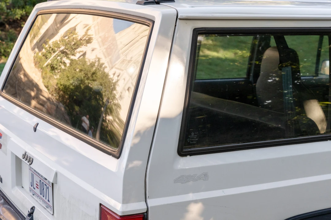 1996 Jeep XJ Cherokee - Image 27 of 31