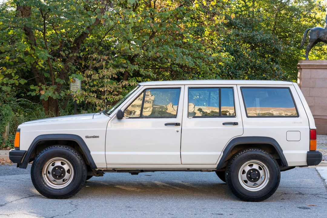 1996 Jeep XJ Cherokee - Image 3 of 31