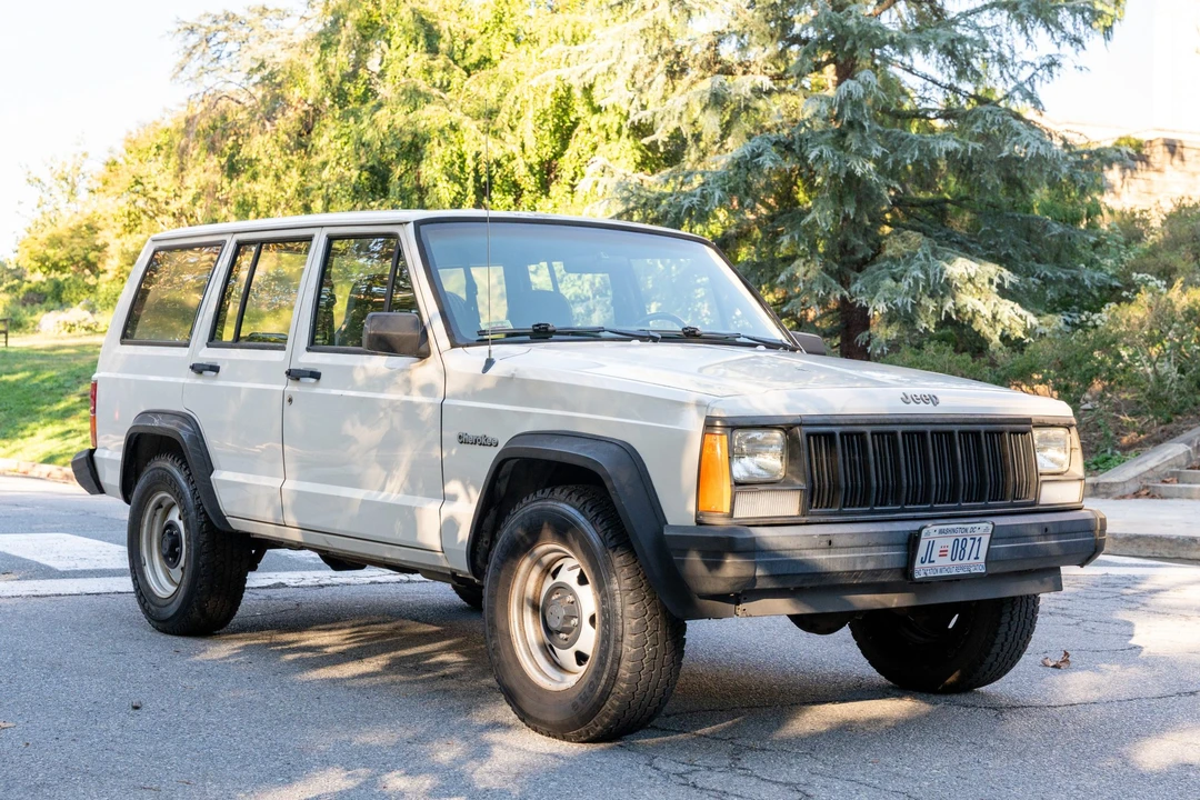 1996 Jeep XJ Cherokee - Image 9 of 31