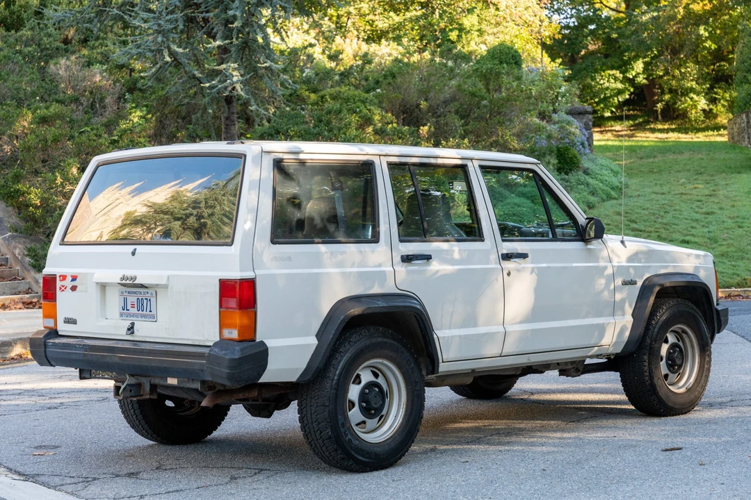 1996 Jeep XJ Cherokee - Image 6 of 31