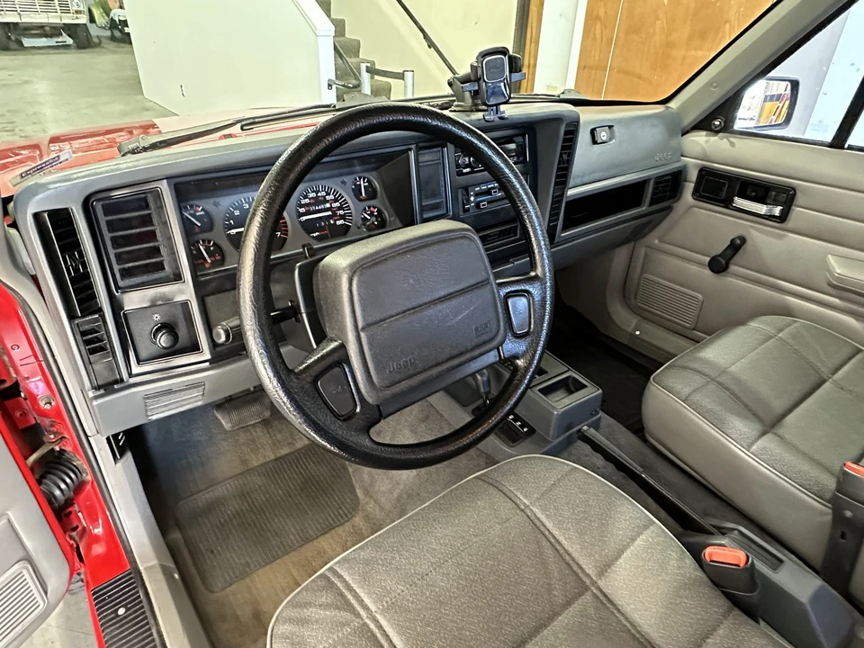 1996 Jeep XJ Cherokee - Image 30 of 31