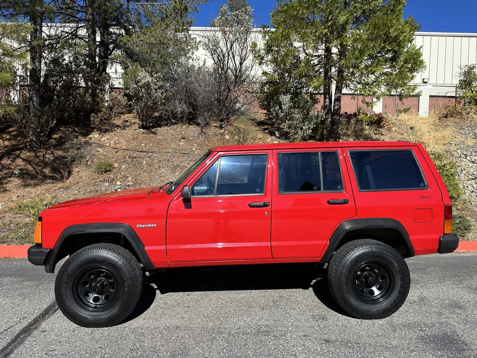 1996 Jeep XJ Cherokee - Image 13 of 31