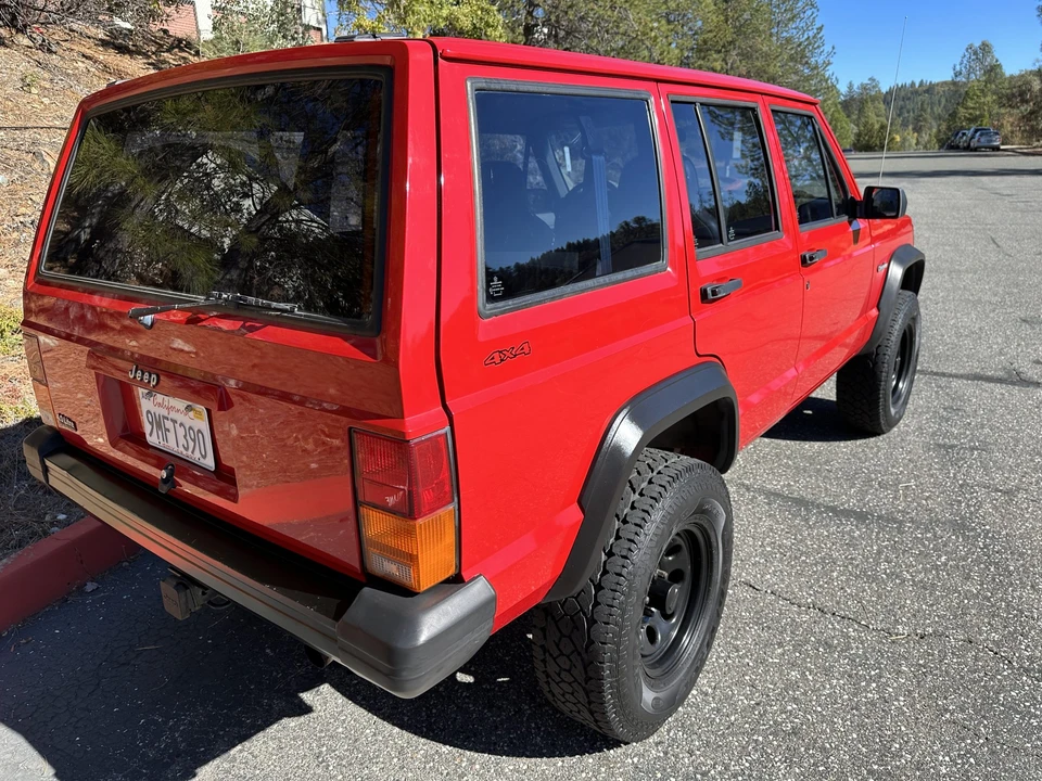 1996 Jeep XJ Cherokee - Image 9 of 31