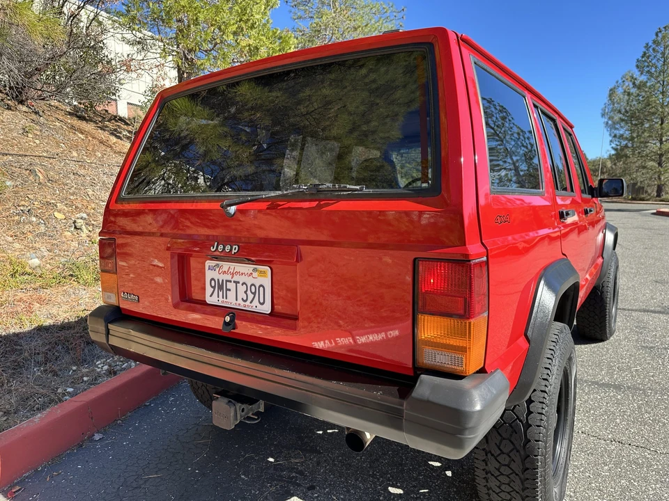 1996 Jeep XJ Cherokee - Image 10 of 31