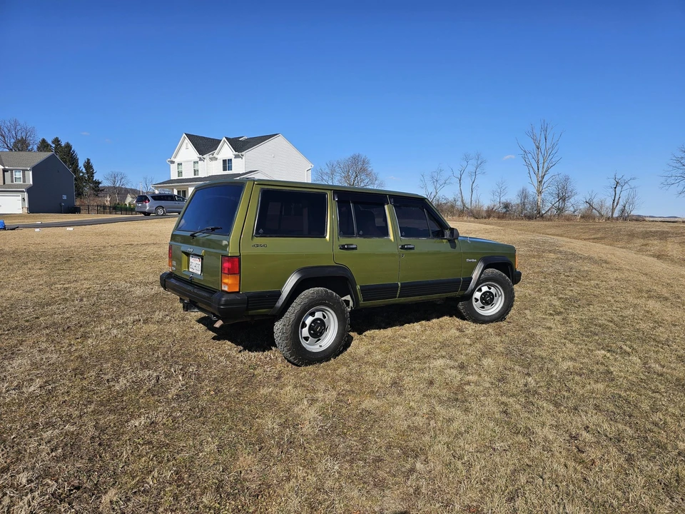 1996 Jeep XJ Cherokee - Image 15 of 31
