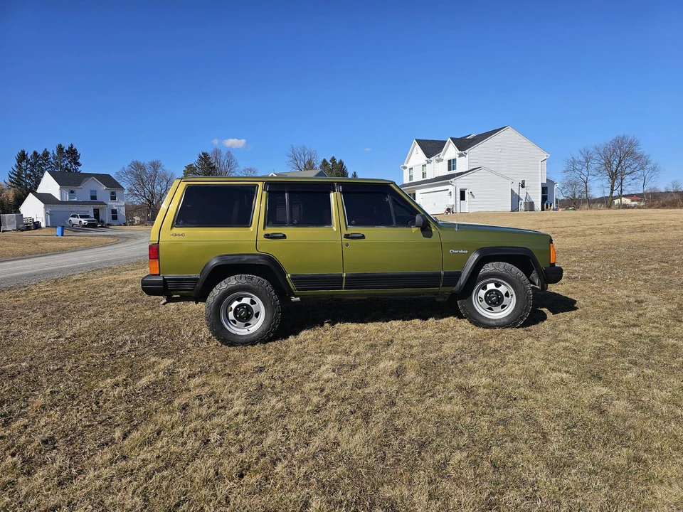 1996 Jeep XJ Cherokee - Image 14 of 31