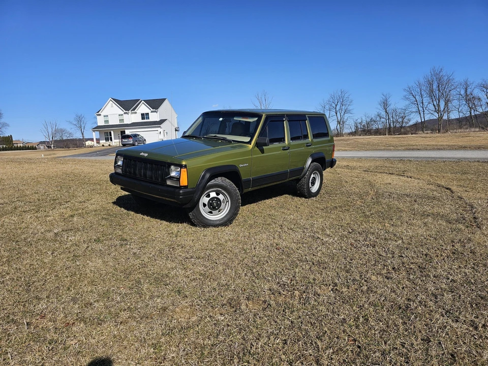 1996 Jeep XJ Cherokee - Image 2 of 31