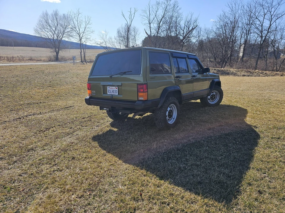 1996 Jeep XJ Cherokee - Image 16 of 31