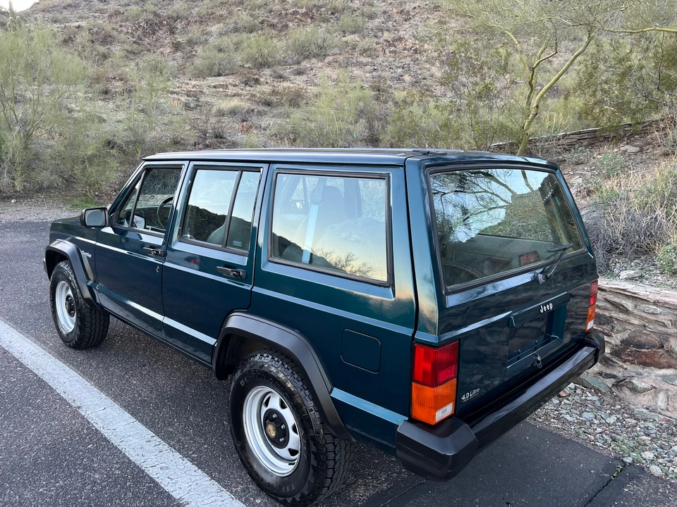 1996 Jeep XJ Cherokee - Image 14 of 31