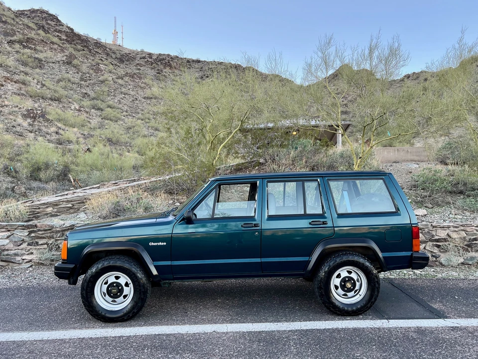 1996 Jeep XJ Cherokee - Image 11 of 31