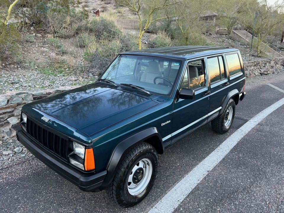 1996 Jeep XJ Cherokee - Image 6 of 31