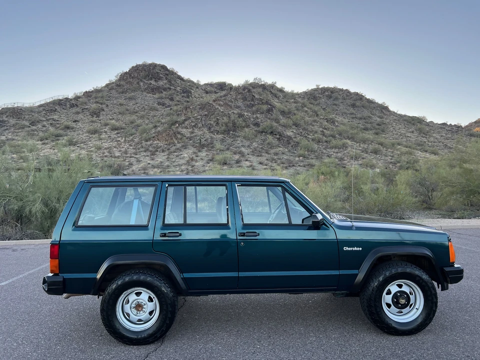 1996 Jeep XJ Cherokee - Image 20 of 31