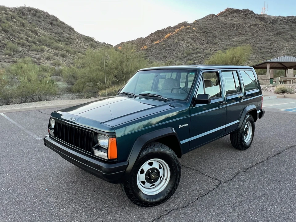 1996 Jeep XJ Cherokee - Image 8 of 31
