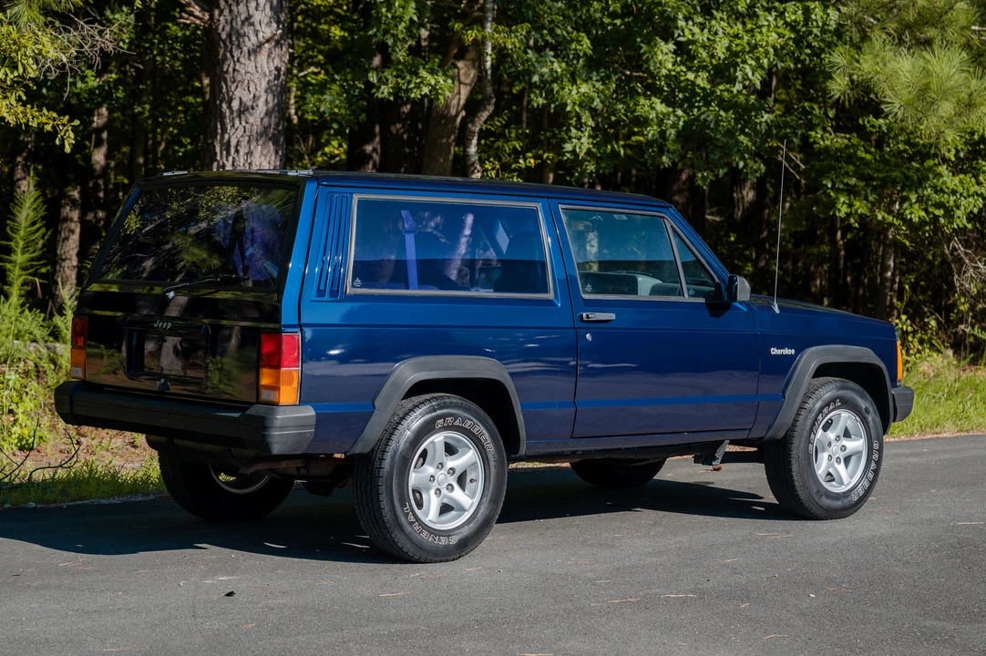 1996 Jeep XJ Cherokee - Image 8 of 31