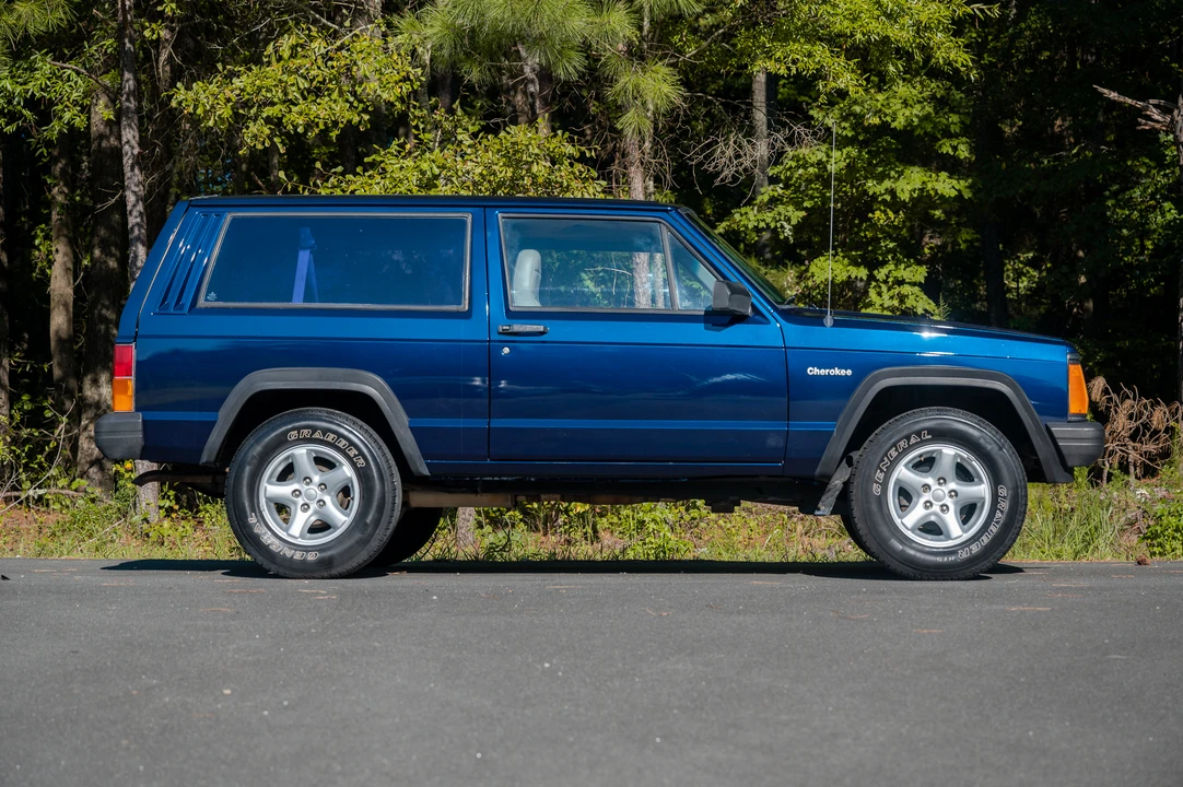 1996 Jeep XJ Cherokee - Image 9 of 31