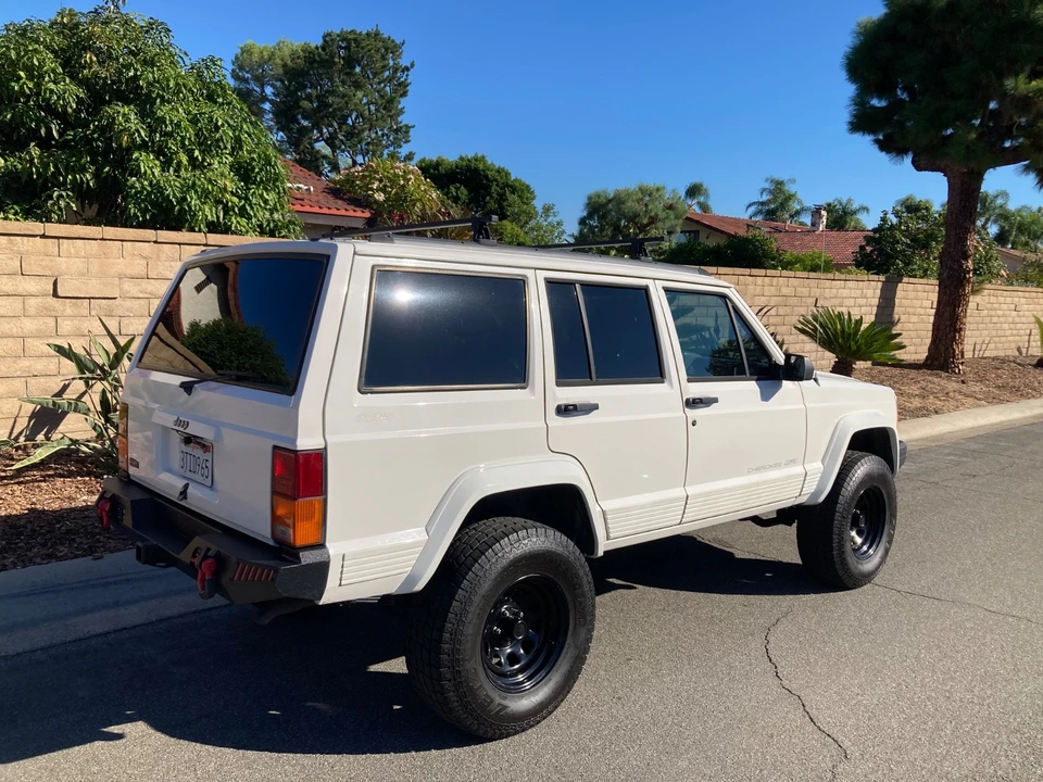 1996 Jeep XJ Cherokee - Image 8 of 21