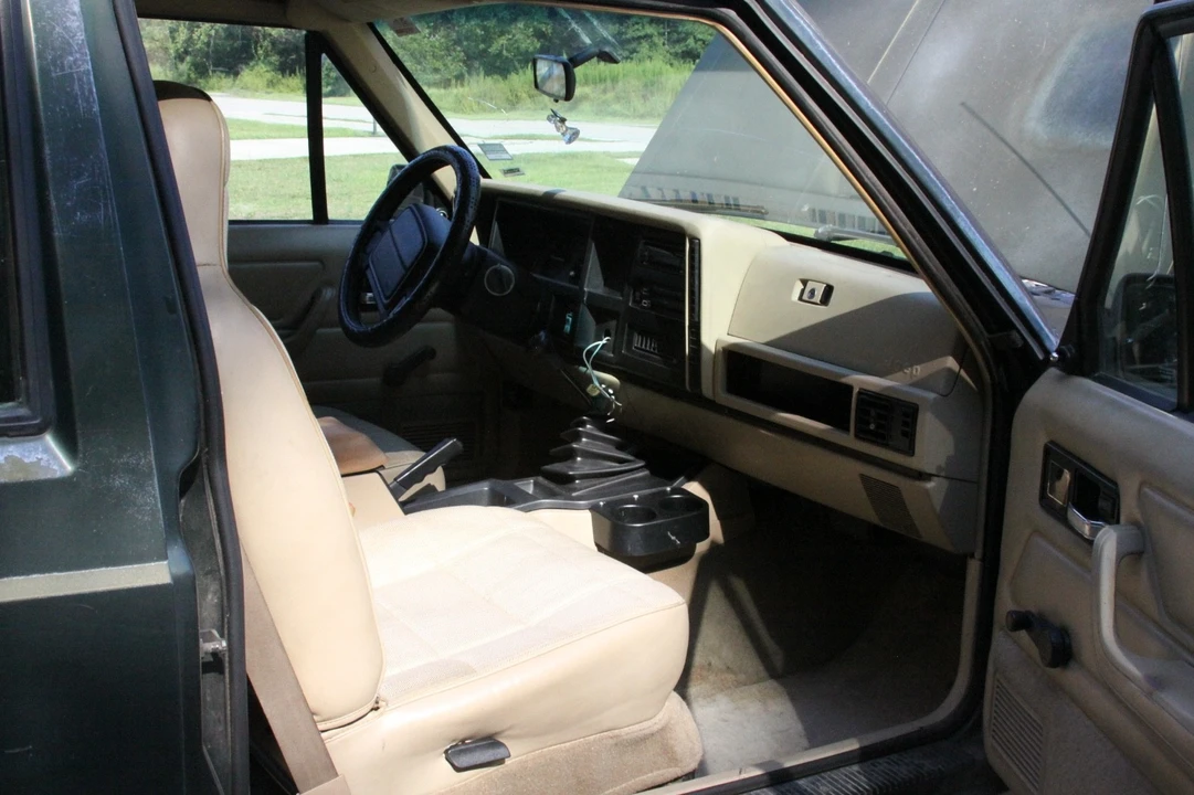 1996 Jeep XJ Cherokee - Image 5 of 8