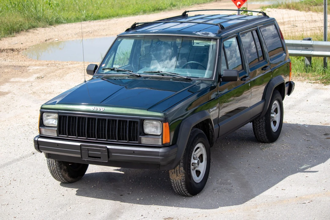 1996 Jeep XJ Cherokee - Image 10 of 31