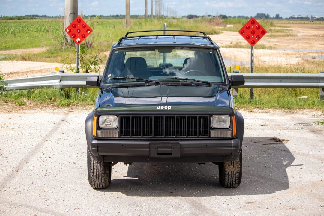 1996 Jeep XJ Cherokee - Image 6 of 31