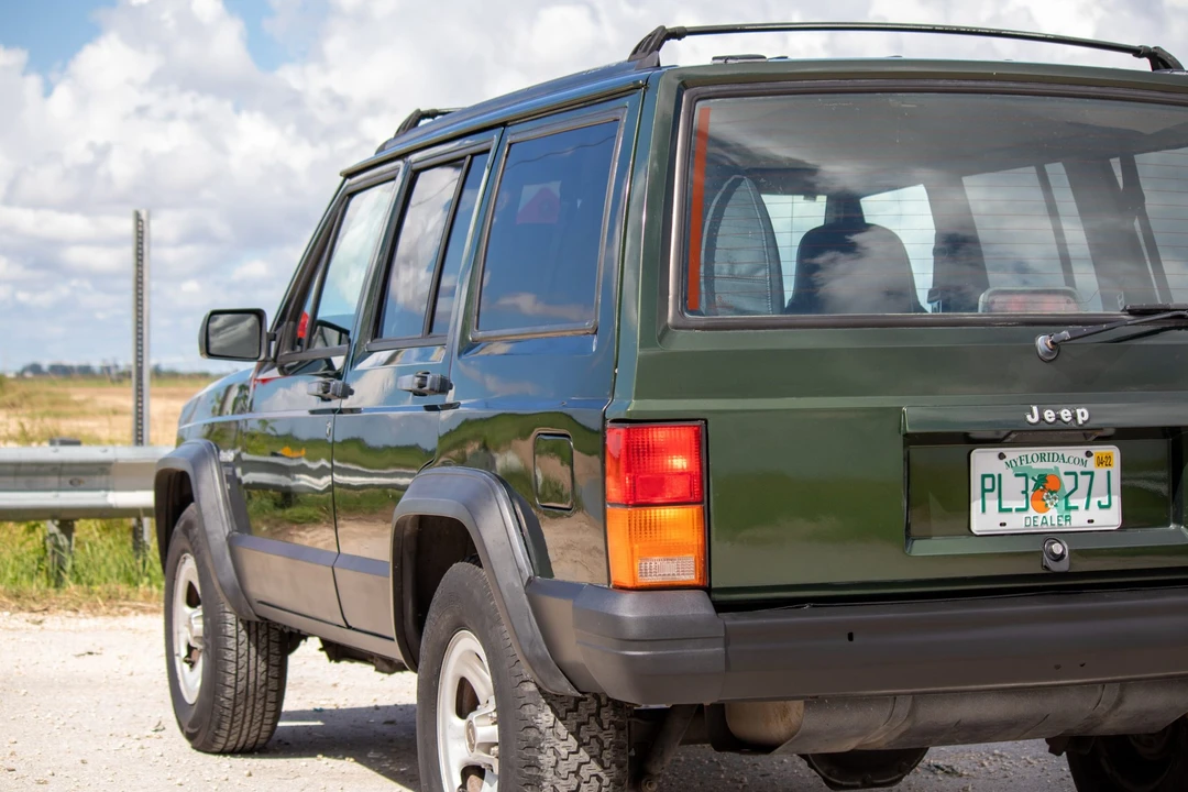 1996 Jeep XJ Cherokee - Image 25 of 31